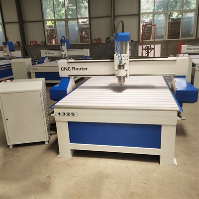 1325 CNC graviravimo staklės